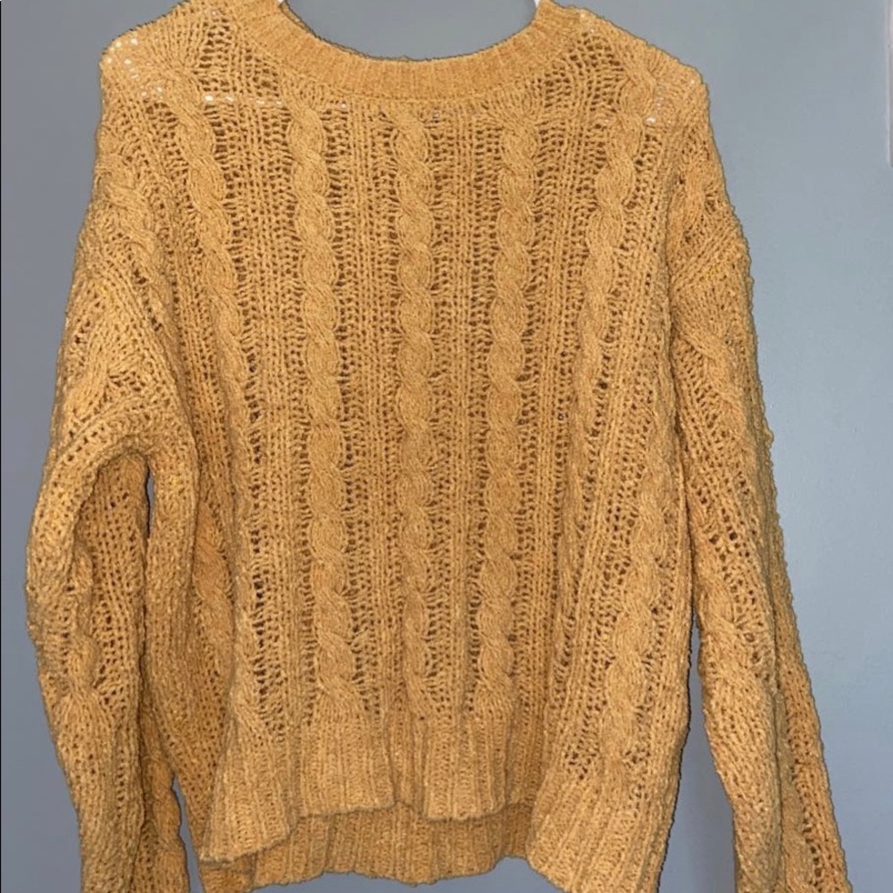 cute AE sweater